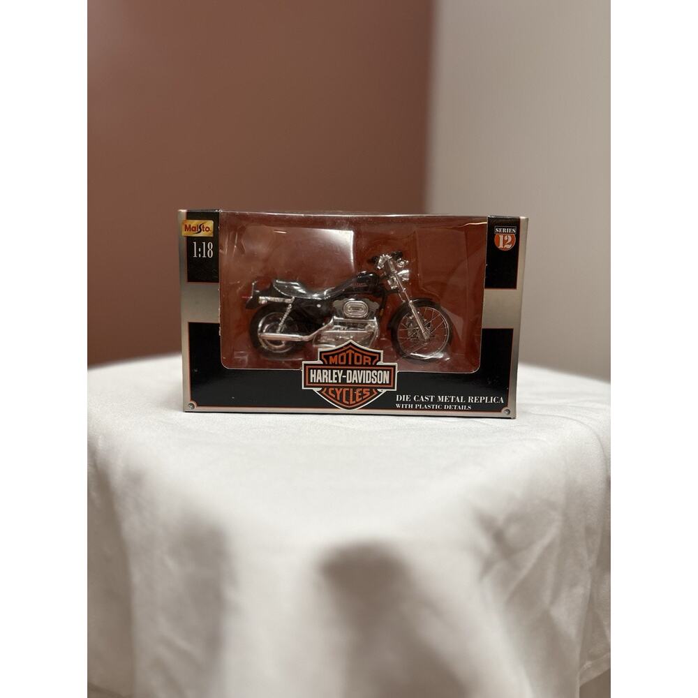 Harley Davidson Maisto Die Cast Metal Replica 2001 Xl 1200c Sportster Series 12